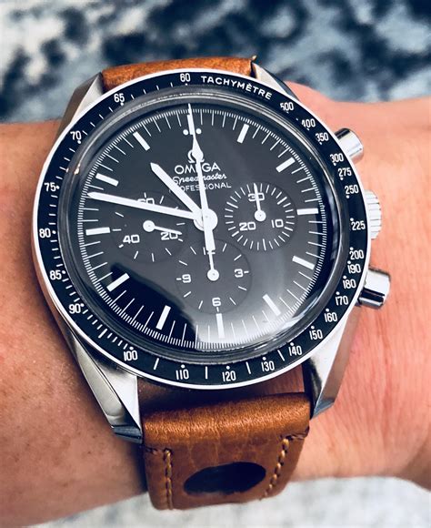 speedmaster professional omega